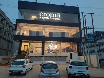  Showroom – Exterior View View at Jankipuram - for Rent