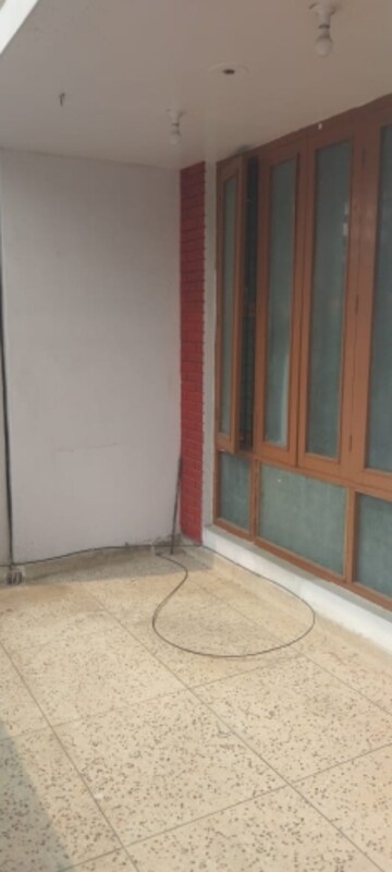 Room in 2 BHK Independent House at Gomti Nagar – for Sale