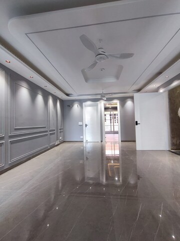 2 BHK Builder Floor For Sale in Sainik Colony