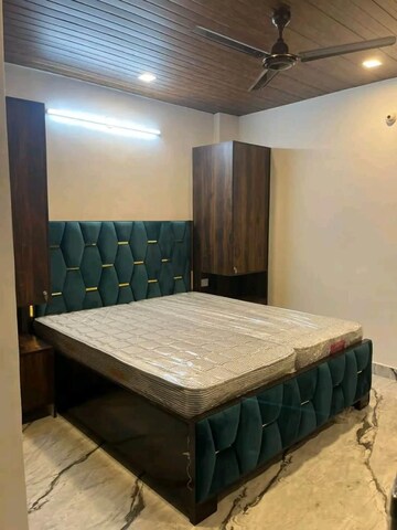 Bedroom in Studio Builder Floor at DLF City Phase III, Sector 24 – for Rent