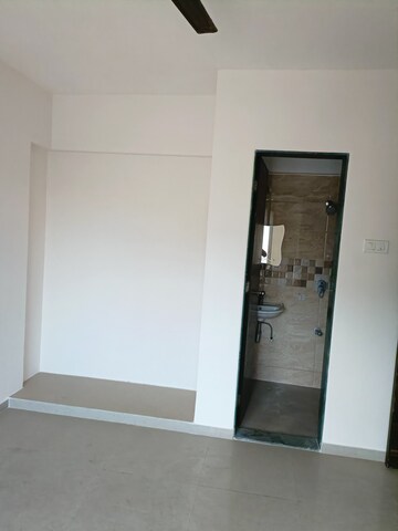 Room in 1 BHK Apartment at Mahavir Kalpavruksha, Ghodbunder Road – for Sale