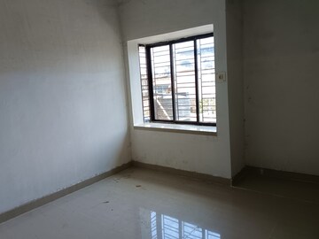 Room in 2 BHK Apartment at Behala Municipal Market – for Sale