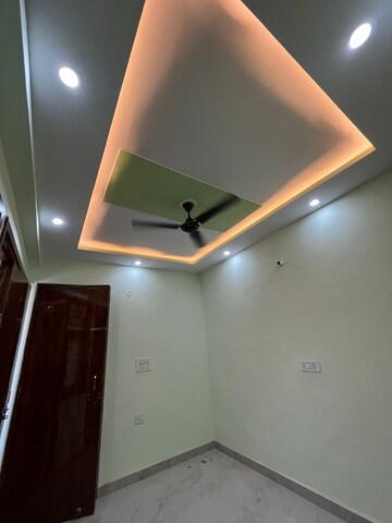 Bedroom in 1.5 BHK Builder Floor at  Balaji Enclave, Govindpuram – for Sale