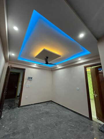 Living Room in 1.5 BHK Builder Floor at  Balaji Enclave, Govindpuram – for Sale