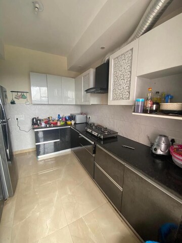Kitchen in 2.5 BHK Builder Floor at Kohli One Malibu Town, Sector 47 – for Sale