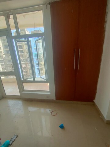Furnished Amenities in 3 BHK Apartment at Amrapali Crystal Homes, Sector 76 – for Sale