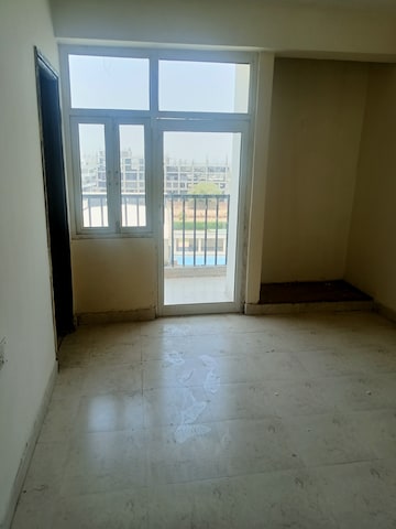 Room in 3 BHK Apartment at MGI Gharaunda, Raj Nagar Extension – for Sale
