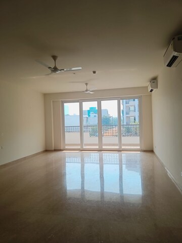 Room in 3 BHK Apartment at M3M Merlin, Sector 67 – for Sale