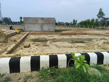  Plot – Exterior View View at Gosainganj - for Sale