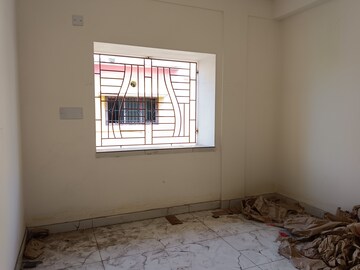 Room in 3 BHK Apartment at Parnasree Pally – for Sale