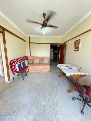 Bedroom in 2 BHK Apartment at Lokhandwala Riviera Tower, Kandivali East – for Sale