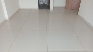 Room in 2 BHK Apartment at Godrej Tranquil, Kandivali East – for Sale