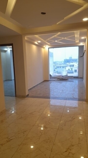 Room in 3.5 BHK Independent House at Raja Garden, Sector 19 – for Sale