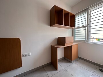 Room in 1 BHK Apartment at Indiranagar – for Rent