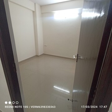 Furnished Amenities in 2.5 BHK Apartment at Galaxy North Avenue, Gaur City 2  – for Sale