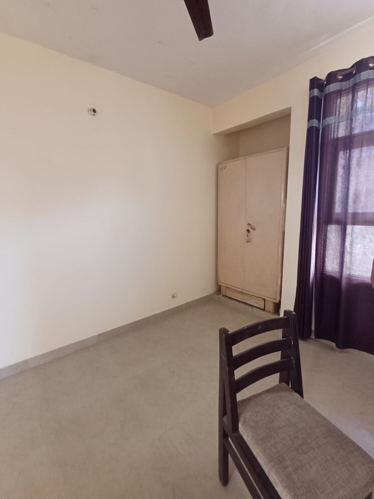 Room, srs-residency 3 Bedroom 1850 Sq.Ft. Apartment In Sector 88 Faridabad 7226987