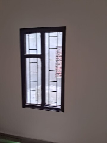 Room in 3 BHK Apartment at Kishanpura – for Sale