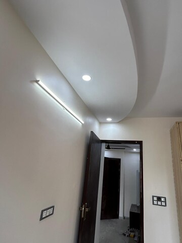 2 BHK Builder Floor For Sale in Dashrath Puri