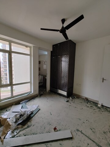 Room in 3 BHK Apartment at Shree Vardhman Flora, Sector 90 – for Sale