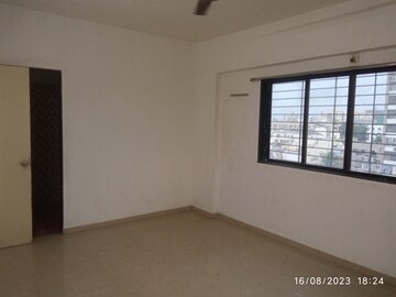 Room in 3 BHK Apartment at Pal – for Sale