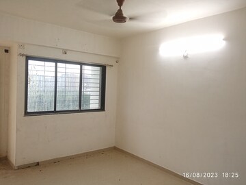 Room in 3 BHK Apartment at Pal – for Sale
