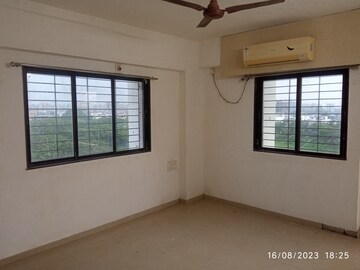 Room in 3 BHK Apartment at Pal – for Sale