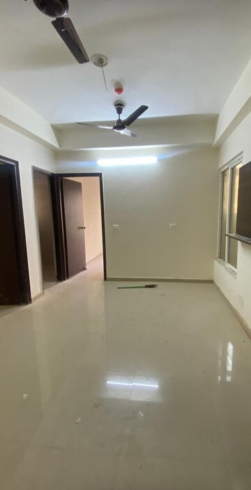Room in 2 BHK Apartment at Windsor Paradise 2, Raj Nagar Extension – for Sale