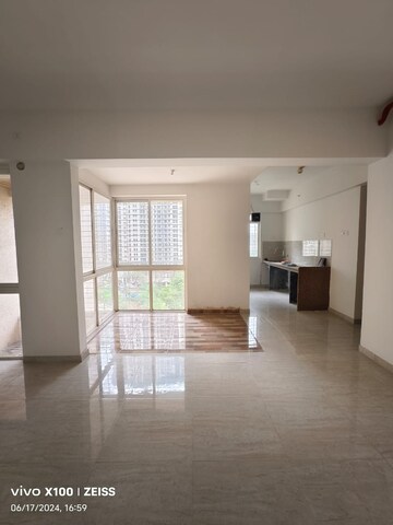 Room in 2 BHK Apartment at Puraniks Tokyo Bay Phase 2, Ghodbunder Road – for Sale