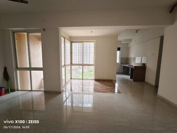 Room in 2 BHK Apartment at Puraniks Tokyo Bay Phase 2, Ghodbunder Road – for Sale