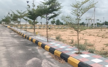 Plot For Sale in Almasguda