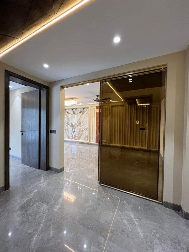 Room, dlf-park-place 4 Bedroom 2714 Sq.Ft. Apartment In Sector 54 Gurgaon 7232398