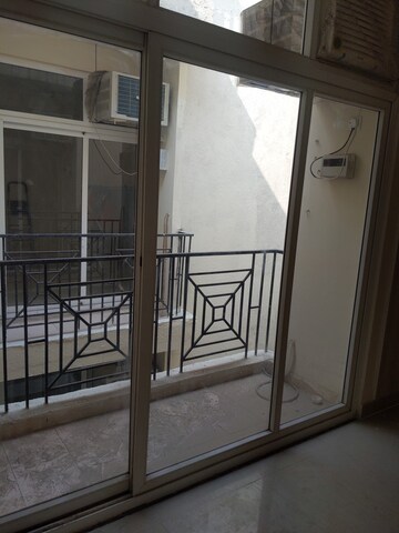 Kitchen in 3 BHK Villa at Amrapali Dream Valley, Tech Zone 4 Greater Noida – for Sale