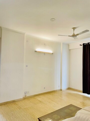 Room in 3.5 BHK Apartment at Tulip Ace, Sector 89 – for Sale