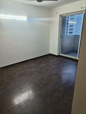 Room in 3 BHK Apartment at M3M Marina, Sector 68 – for Sale