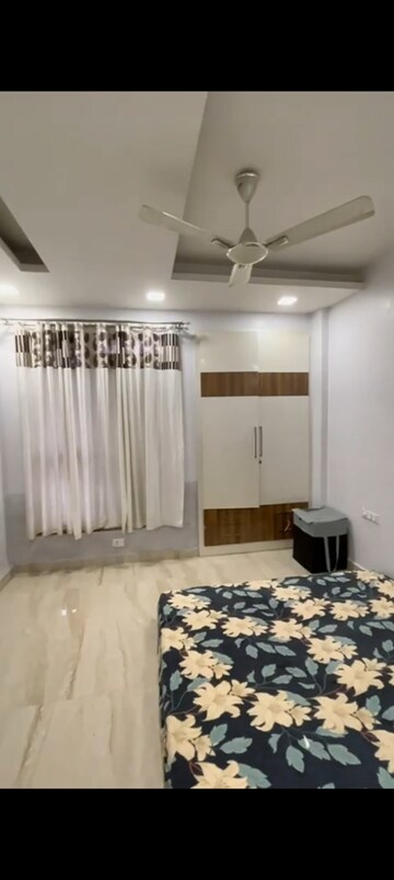 Living Room in 3.5 BHK Builder Floor at Sector 85 – for Sale