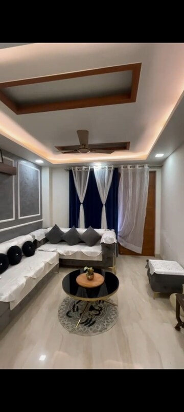 Master Bedroom in 3.5 BHK Builder Floor at Sector 85 – for Sale
