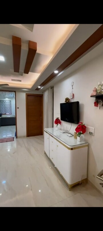 Kitchen in 3.5 BHK Builder Floor at Sector 85 – for Sale