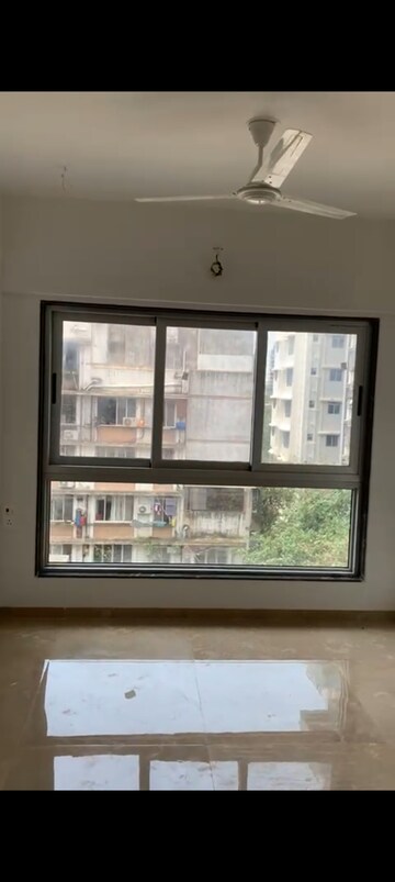 Room in 1 BHK Apartment at Goregaon West – for Sale