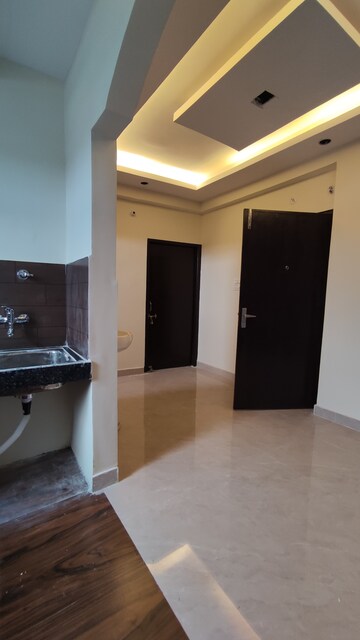 Living Room in 1 BHK Builder Floor at Aminabad – for Rent