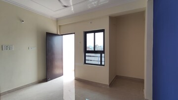 Room in 1 BHK Builder Floor at Aminabad – for Rent