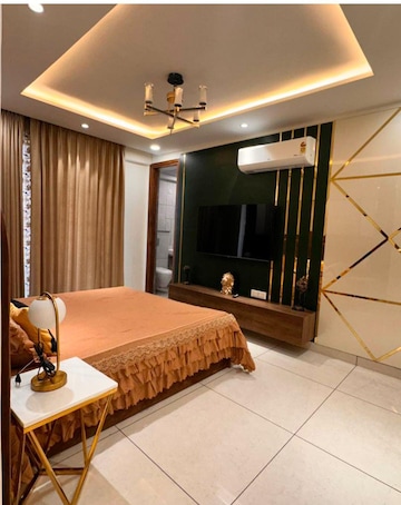 Living Room in 4 BHK Independent House at DLF Atria, Dlf Phase ii – for Sale