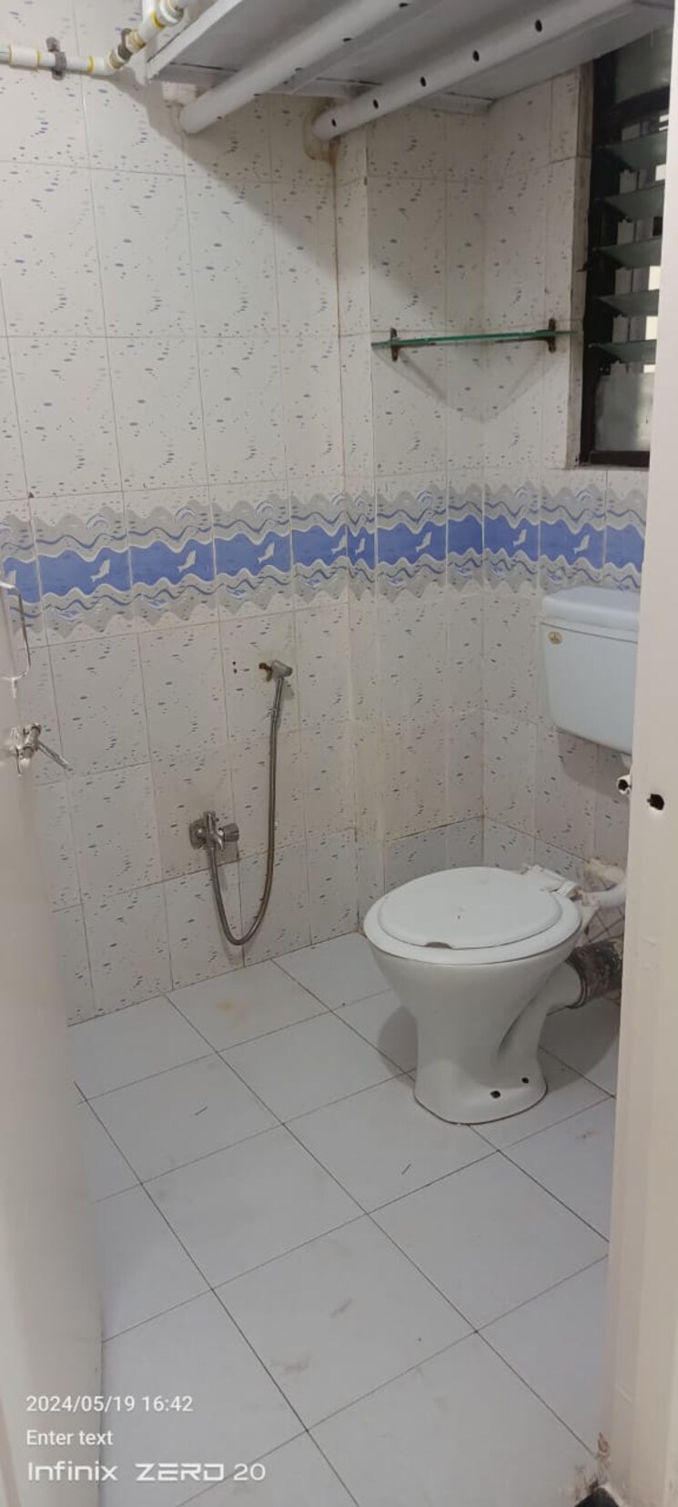 Bathroom, pandharinath-complex 2 Bedroom 850 Sq.Ft. Apartment In Shivane Pune 7234001
