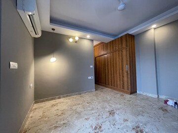 Room in 3 BHK Builder Floor at Lotus Homz, Sector 111 – for Sale
