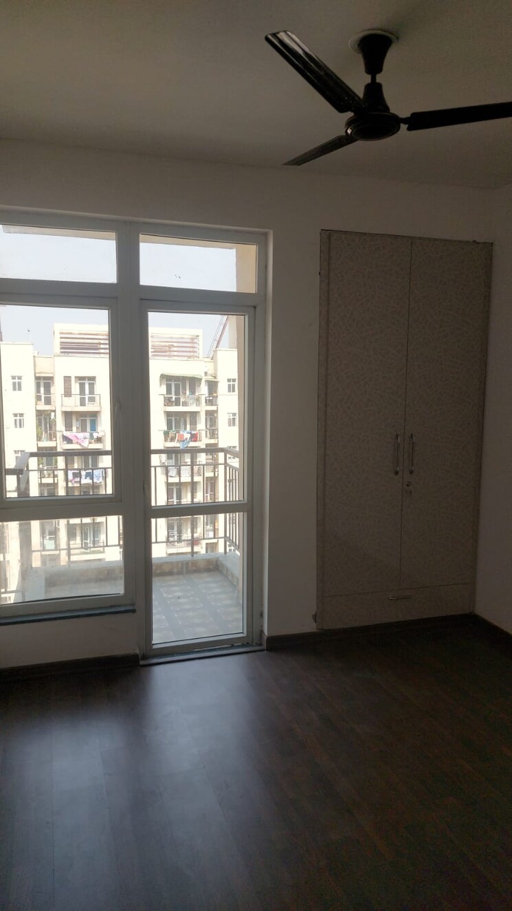 Room, bptp-discovery-park 2 Bedroom 1120 Sq.Ft. Apartment In Sector 80 Faridabad 7234844