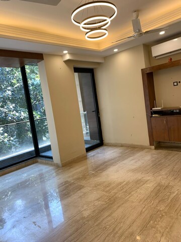 Room in 4 BHK Apartment at Pioneer Park Presidia, Sector 62 – for Sale