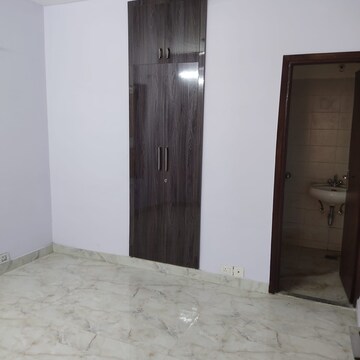 Room in 3 BHK Builder Floor at BPTP Park Elite Floors, Sector 85 – for Sale