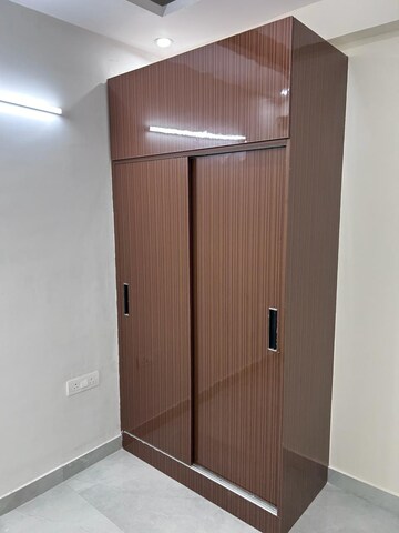 Furnished Amenities in 2 BHK Apartment at Pi Greater Noida – for Sale