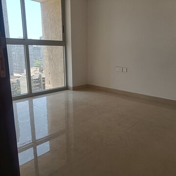 Room in 3 BHK Apartment at Lodha Venezia, Lalbaug – for Rent
