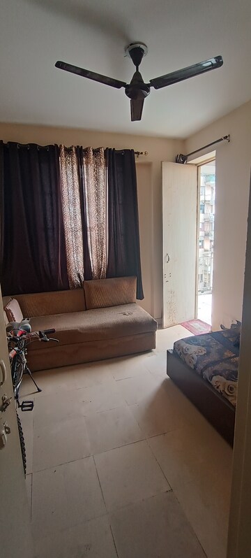 Room in 2 BHK Apartment at Adore Happy Homes, Sector 86 – for Sale