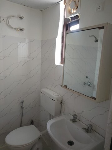 Bathroom in 3 BHK Apartment at Amolik Heights, Sector 88 – for Sale